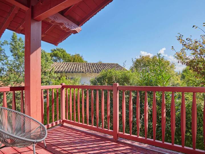 Domaine de Lana 4-Bed Retreat, Urrugne Villa 1002