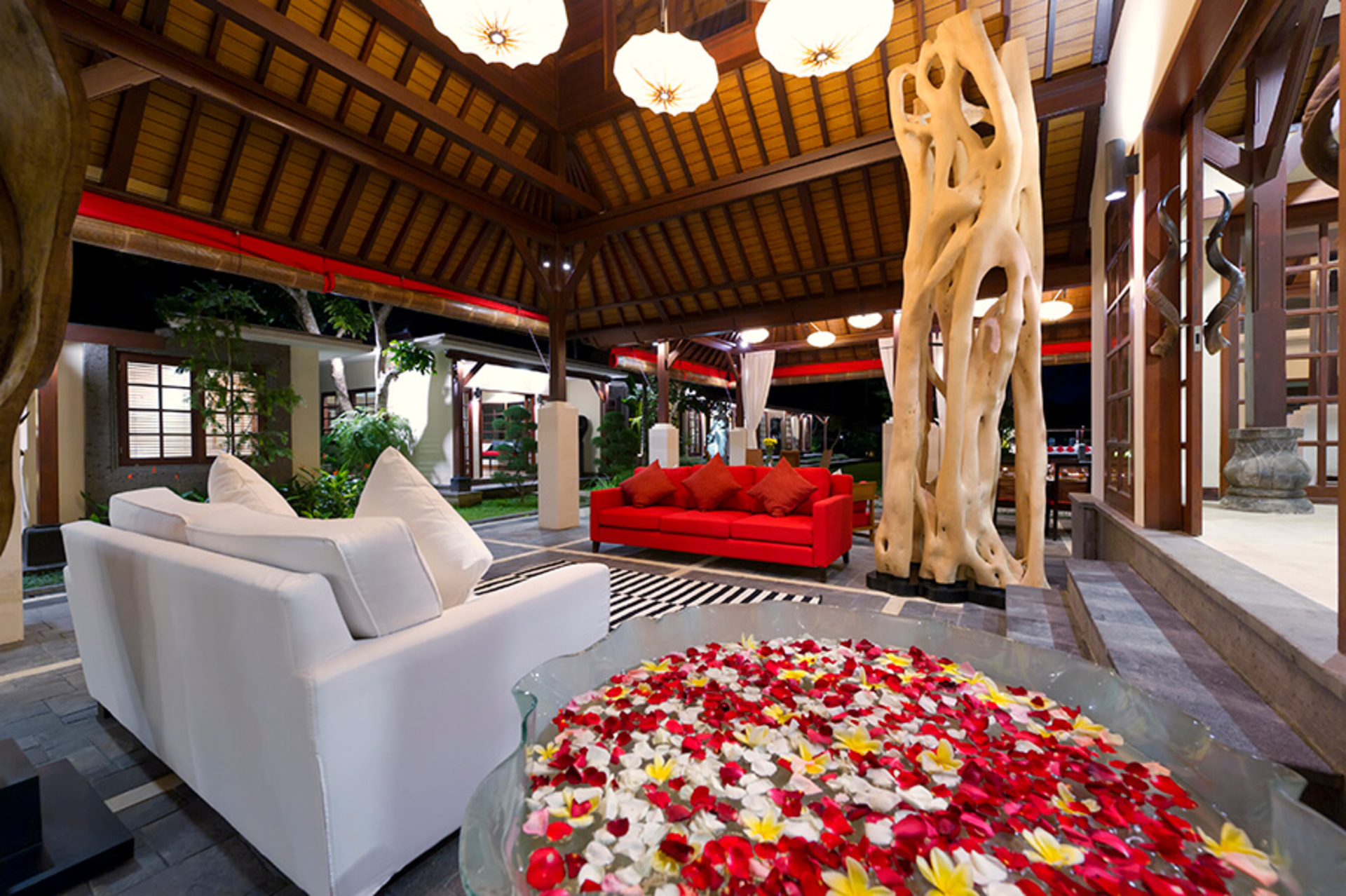 Escape to Bali Villa – Ubud’s Premier Sanctuary 1000