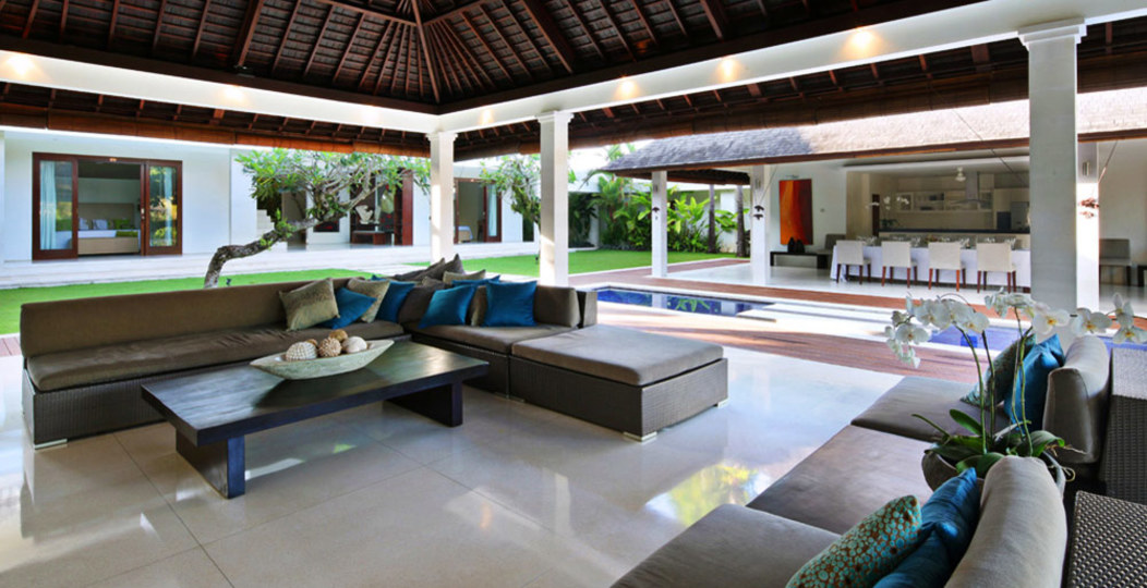 Escape to Your Dream Villa in Canggu’s Exclusive Oasis 1000