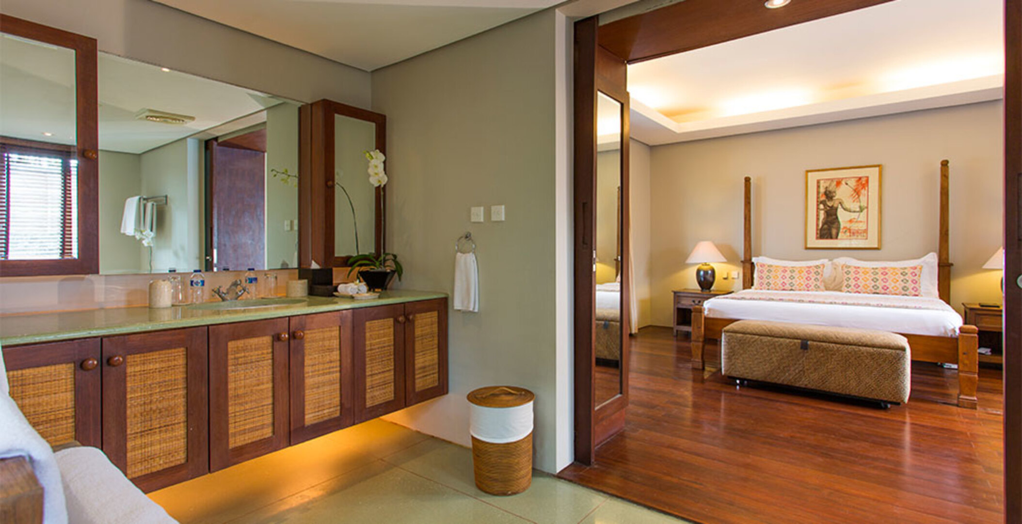 A Luxurious Oasis Steps from the Shore, Bali Villa 1008