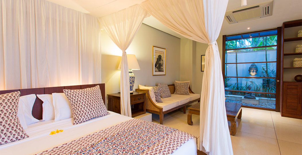 A Luxurious Oasis Steps from the Shore, Bali Villa 1008