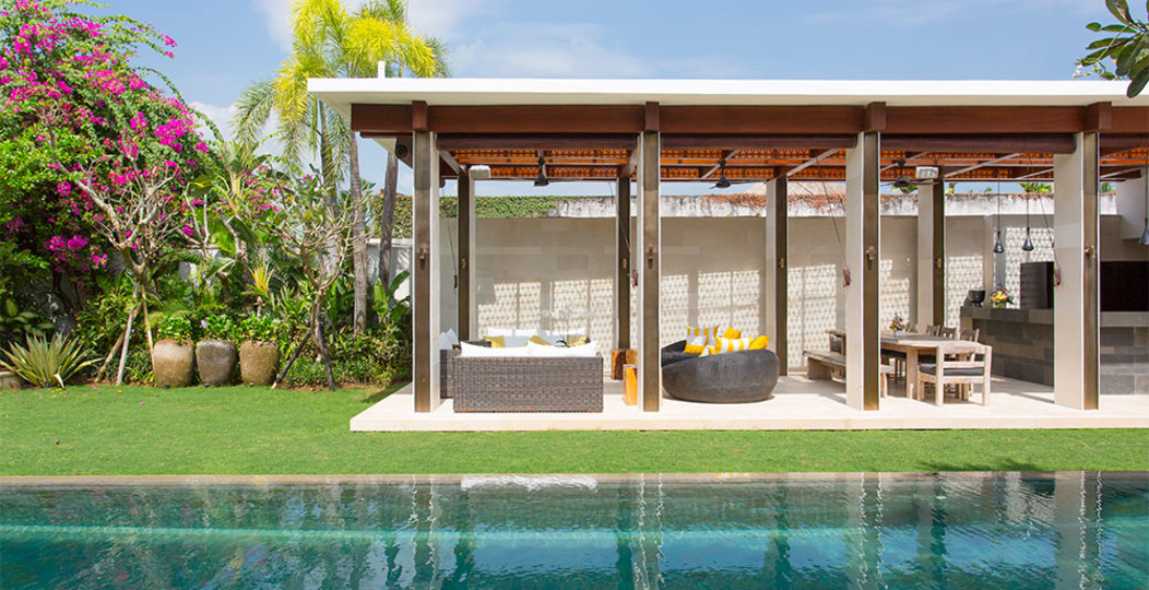 A Luxurious Oasis Steps from the Shore, Bali Villa 1008