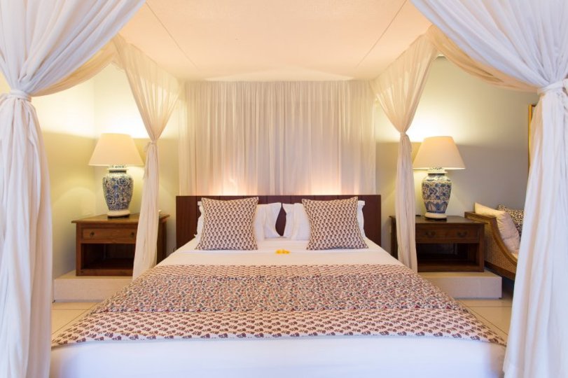 A Luxurious Oasis Steps from the Shore, Bali Villa 1008
