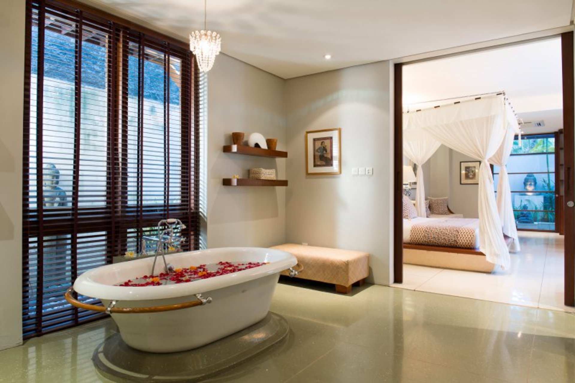 A Luxurious Oasis Steps from the Shore, Bali Villa 1008