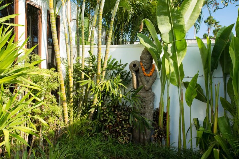 A Luxurious Oasis Steps from the Shore, Bali Villa 1008