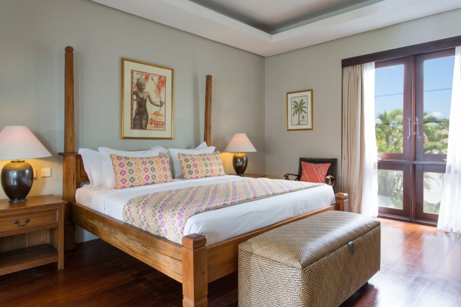 A Luxurious Oasis Steps from the Shore, Bali Villa 1008