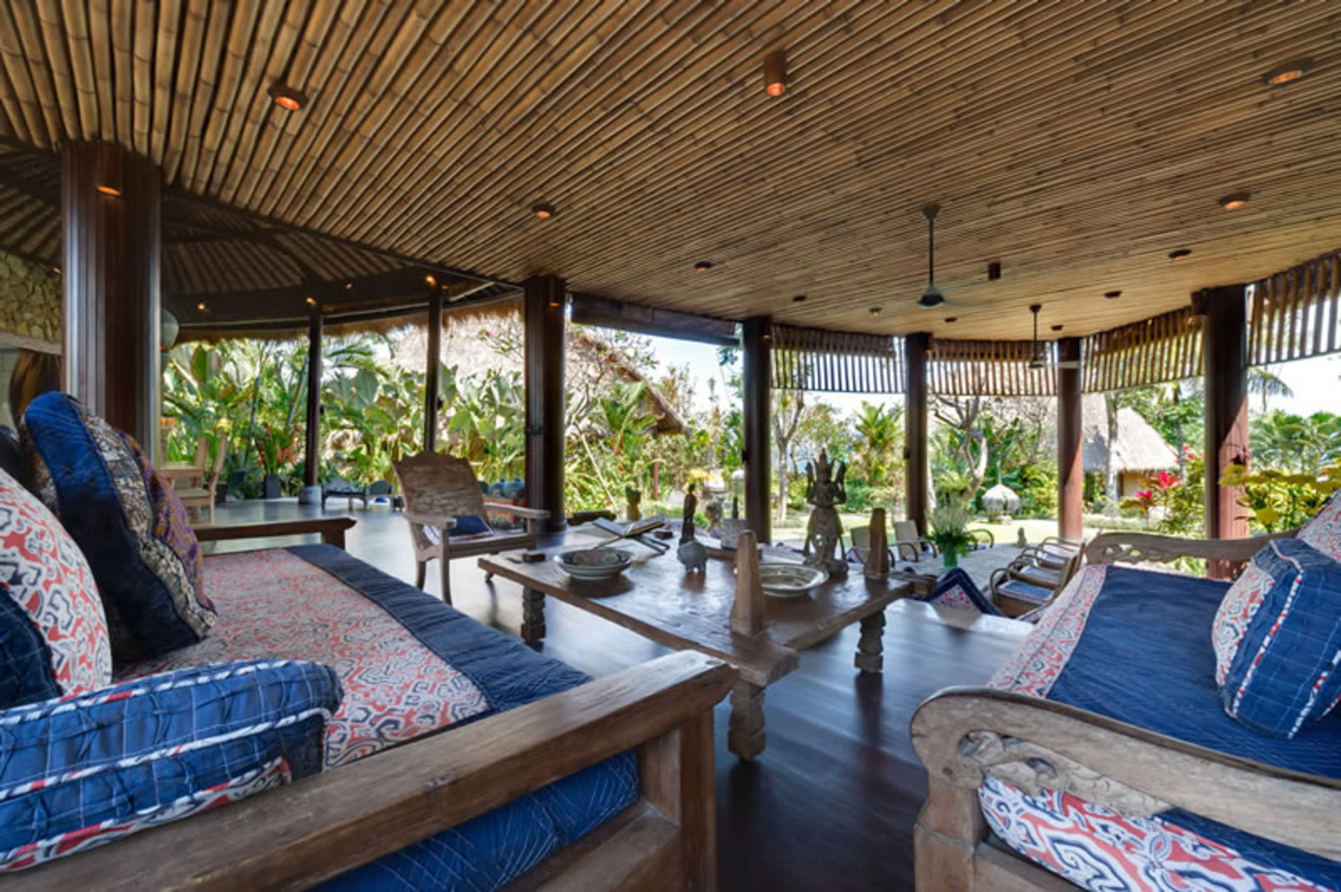 Luxury Stay with Private Pool - Bali Villa 1011