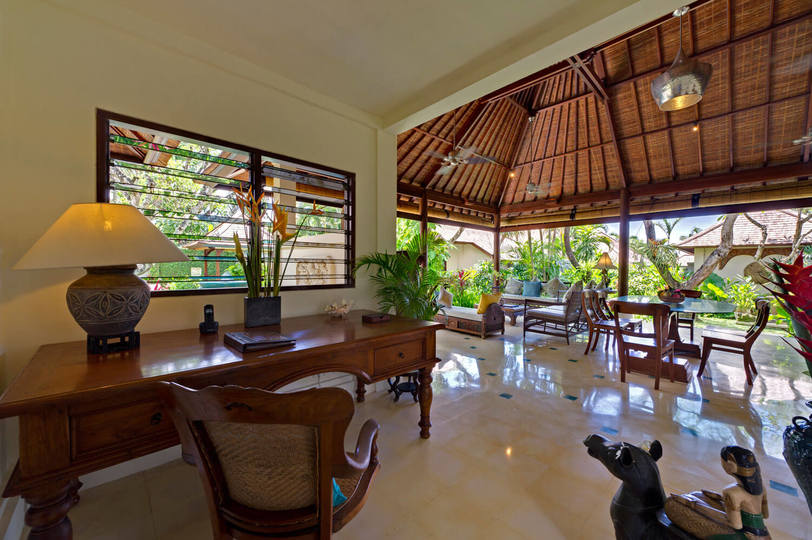 Exquisite 5-Star Luxury Retreat – Discover Bali Villa 1015