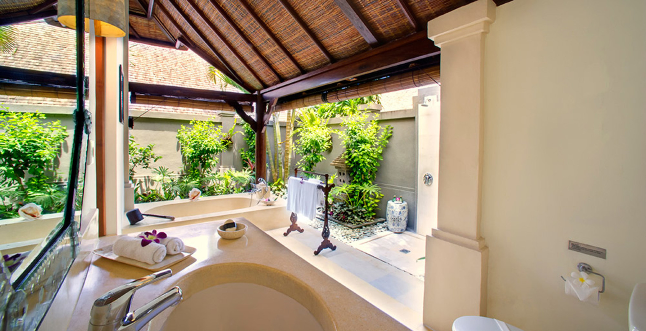 Exquisite 5-Star Luxury Retreat – Discover Bali Villa 1015