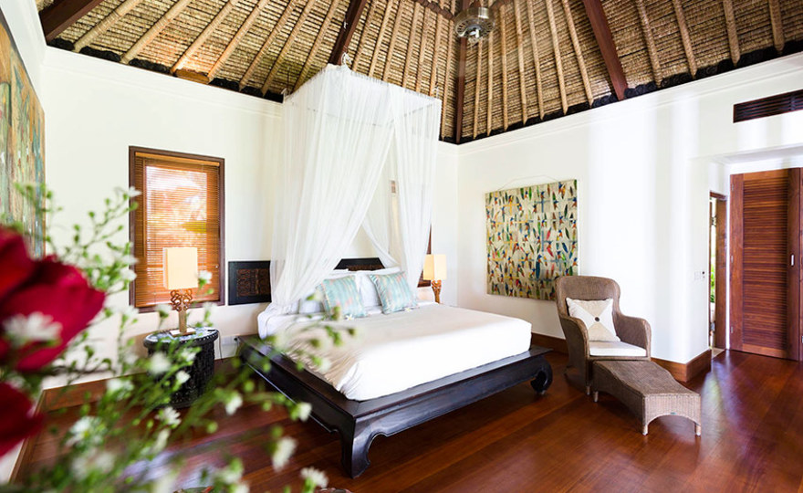 Bali Villa 1023: Ocean Bliss & Poolside Serenity