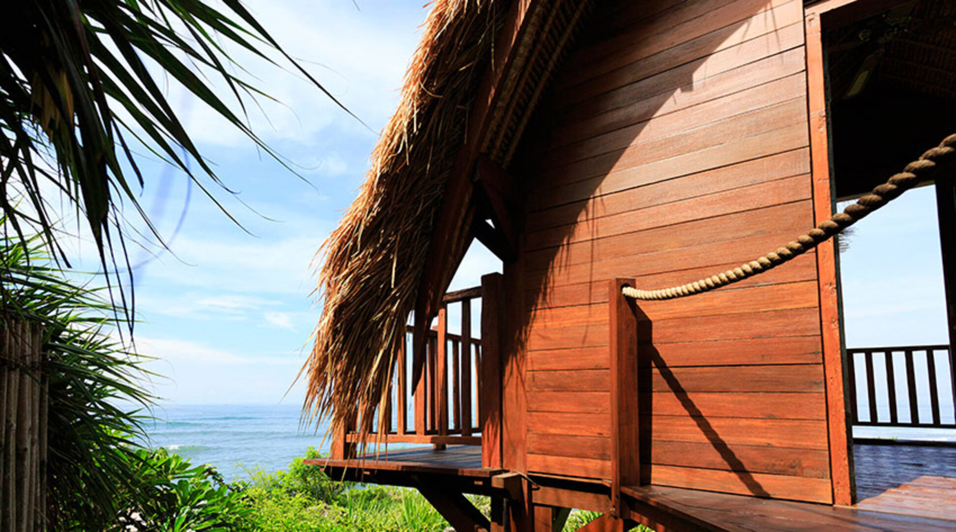 Bali Villa 1023: Ocean Bliss & Poolside Serenity