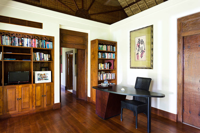 Bali Villa 1023: Ocean Bliss & Poolside Serenity