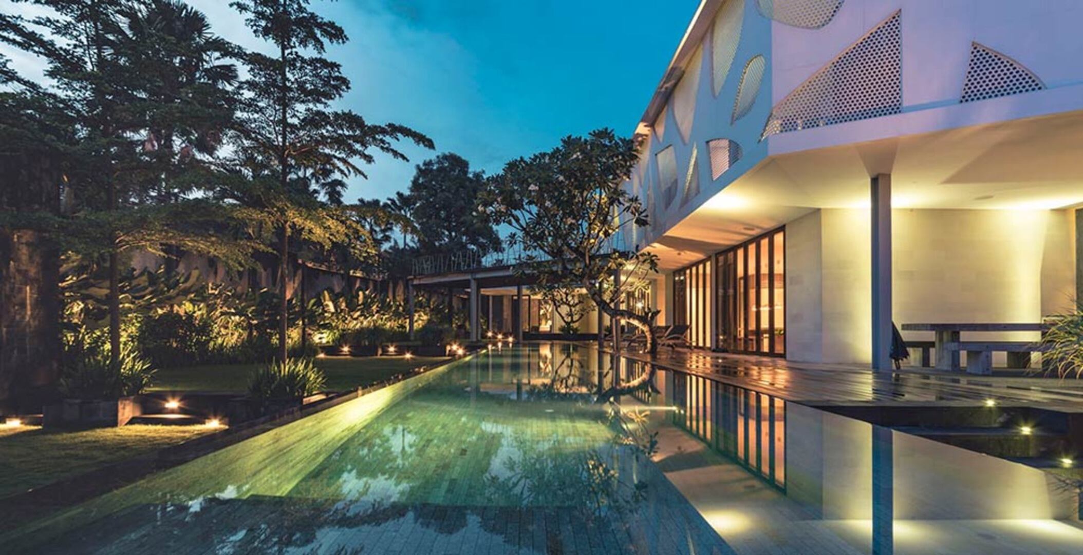 Sanctuary of Green and Glamour – Bali Villa 1024