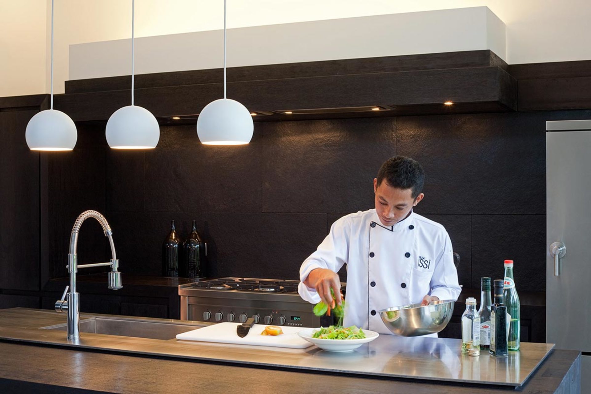 Sanctuary of Green and Glamour – Bali Villa 1024