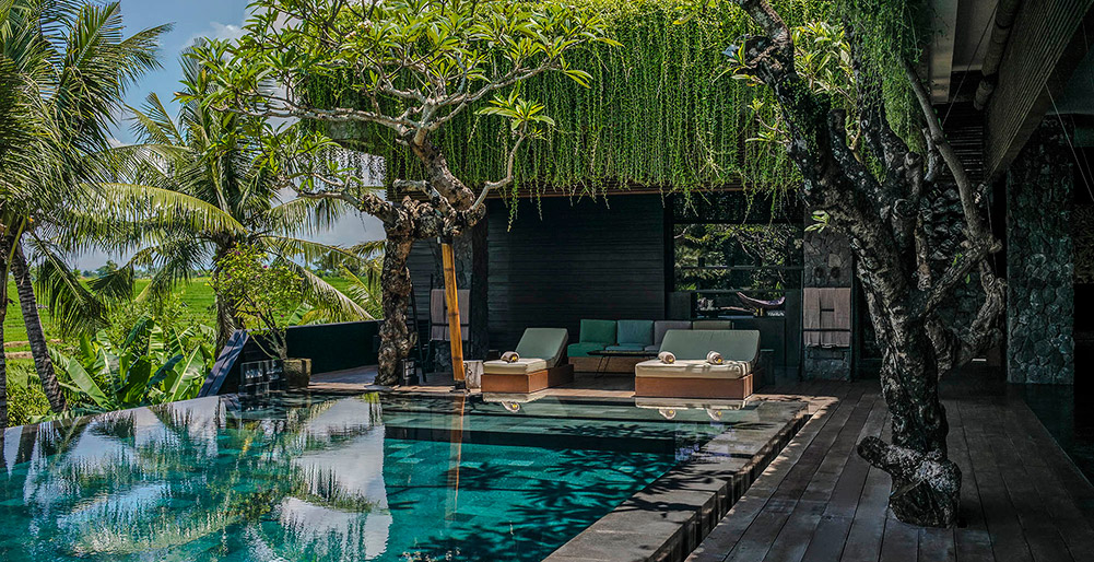 Luxury Villa Escape with Exceptional Staff – 1028