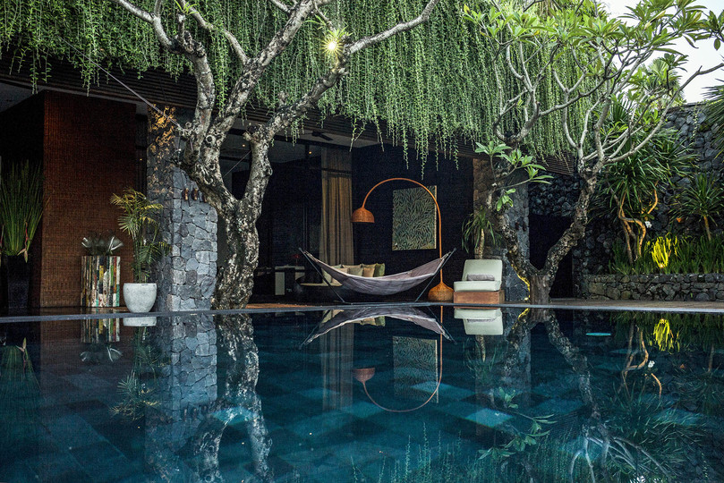 Luxury Villa Escape with Exceptional Staff – 1028
