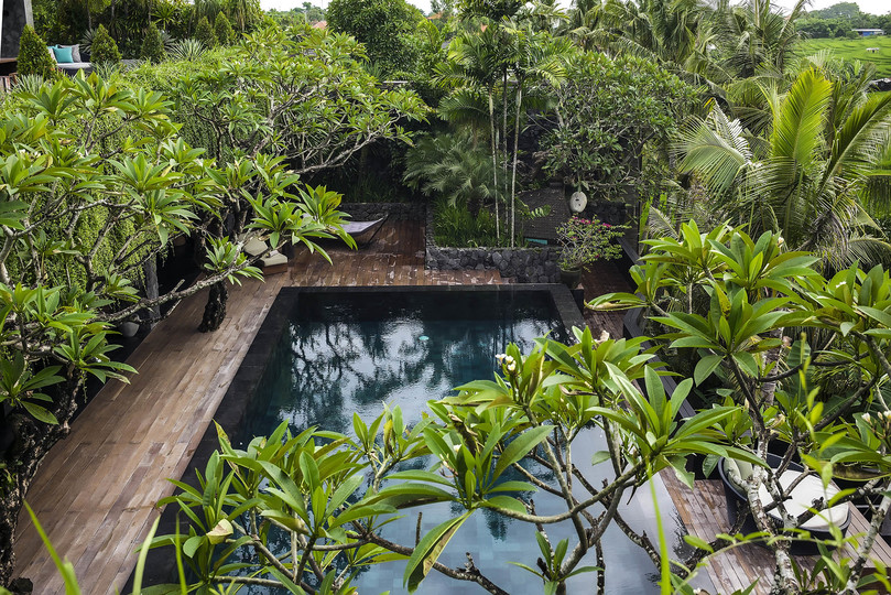Luxury Villa Escape with Exceptional Staff – 1028