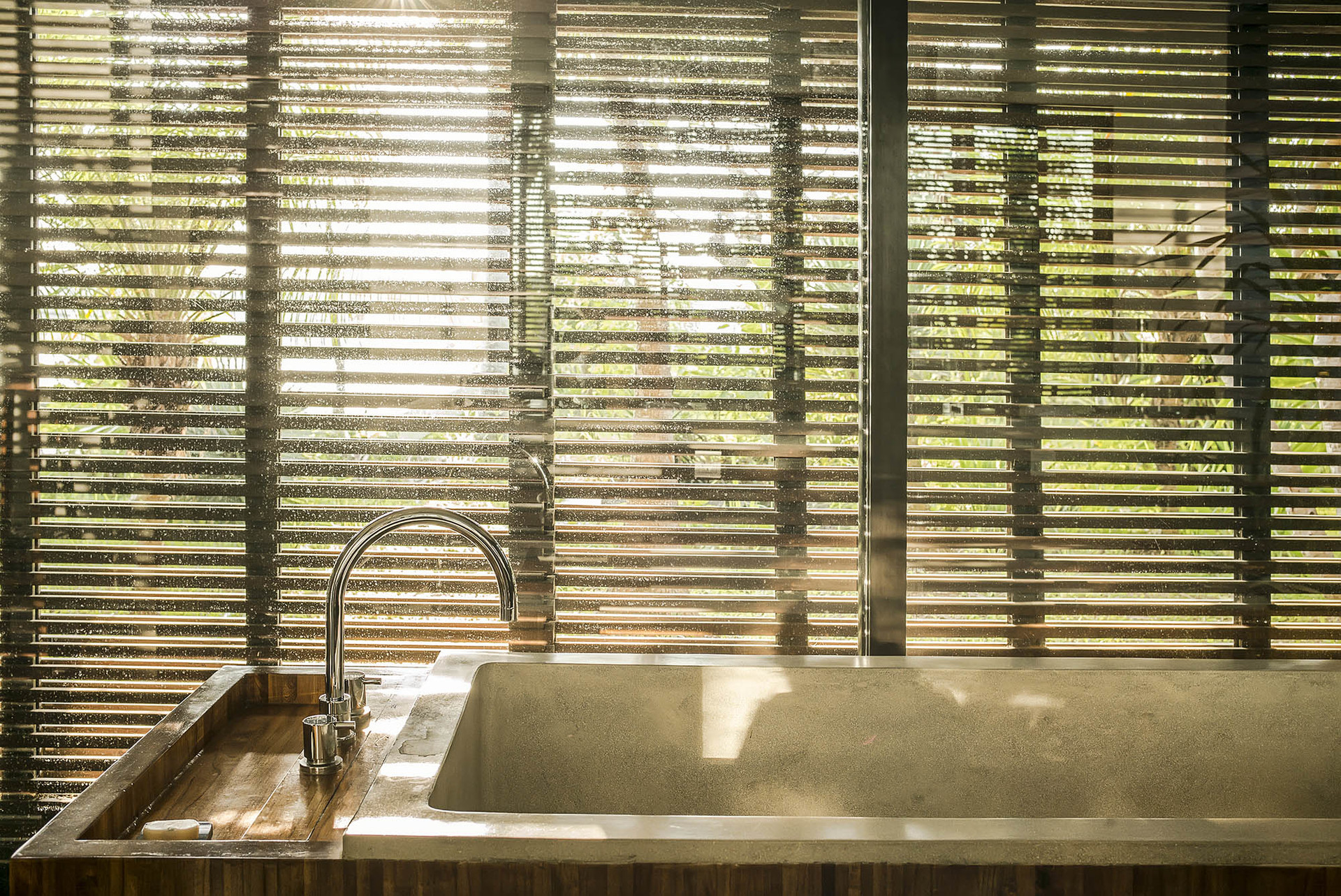 Luxury Villa Escape with Exceptional Staff – 1028
