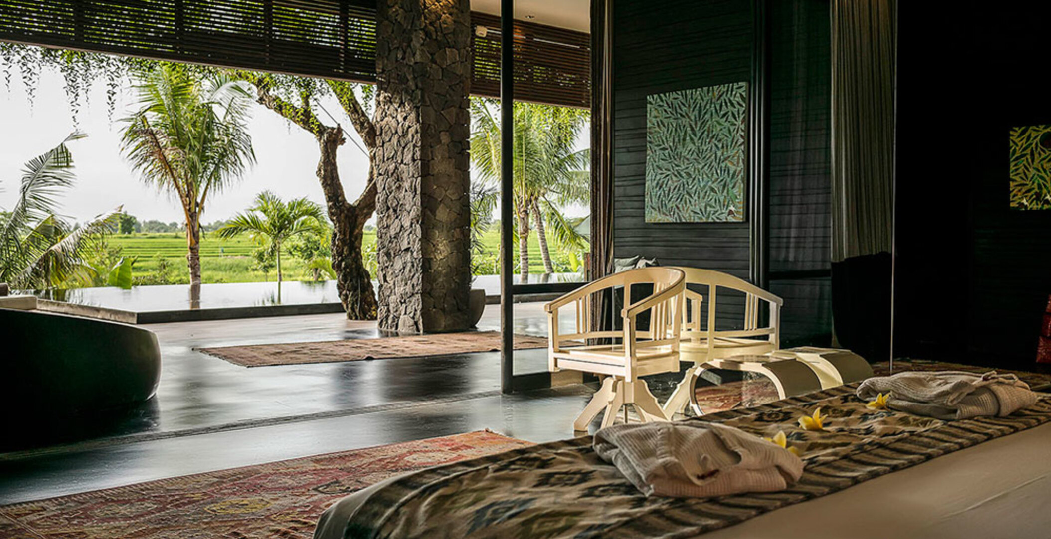 Luxury Villa Escape with Exceptional Staff – 1028