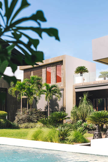 Modern Oasis by the Sea – Bali Villa 1032