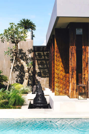 Modern Oasis by the Sea – Bali Villa 1032