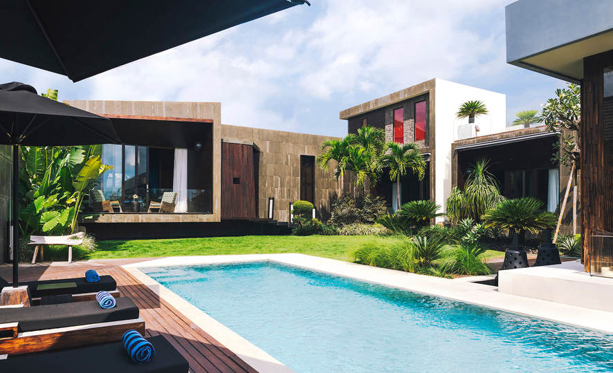Modern Oasis by the Sea – Bali Villa 1032