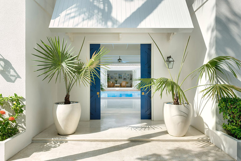 Rent a Luxury Villa in Bali Close to the Beach, Bali Villa 1037