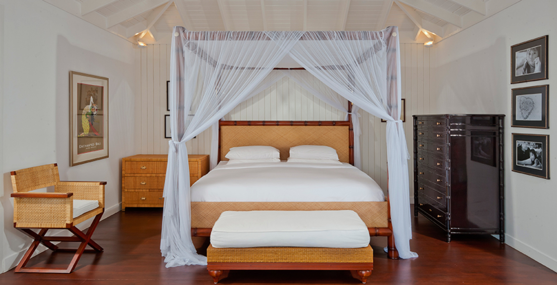 Rent a Luxury Villa in Bali Close to the Beach, Bali Villa 1037