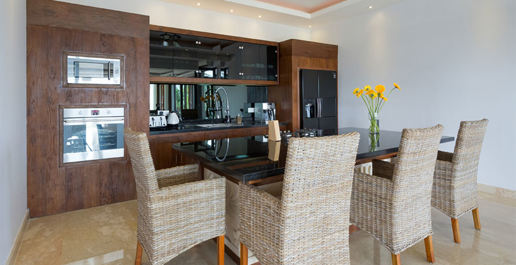 Luxury Ocean-View Retreat in Canggu – Bali Villa 1038