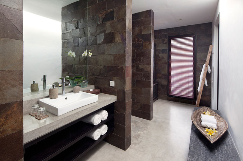 Luxury 5-Star Villa Steps from Echo Beach, Bali 1040