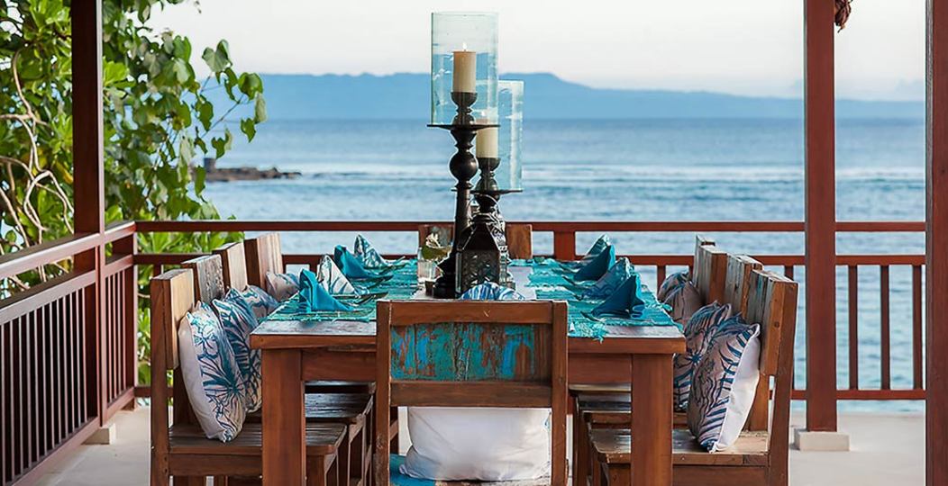 Beautiful Seafront Villa with Private Pool – Bali Villa 1041