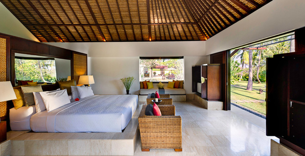 Private Beachside Escape with Lush Grounds – Bali Villa 1044