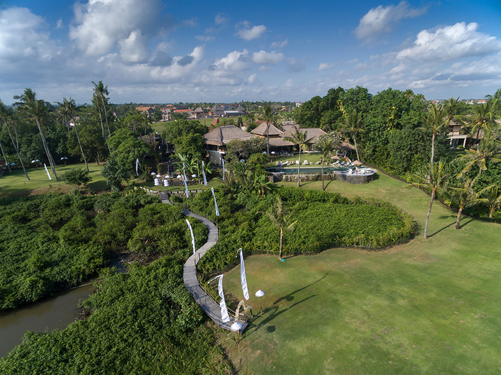 Elegant Beachfront Escape with Pool – Bali Villa 1046
