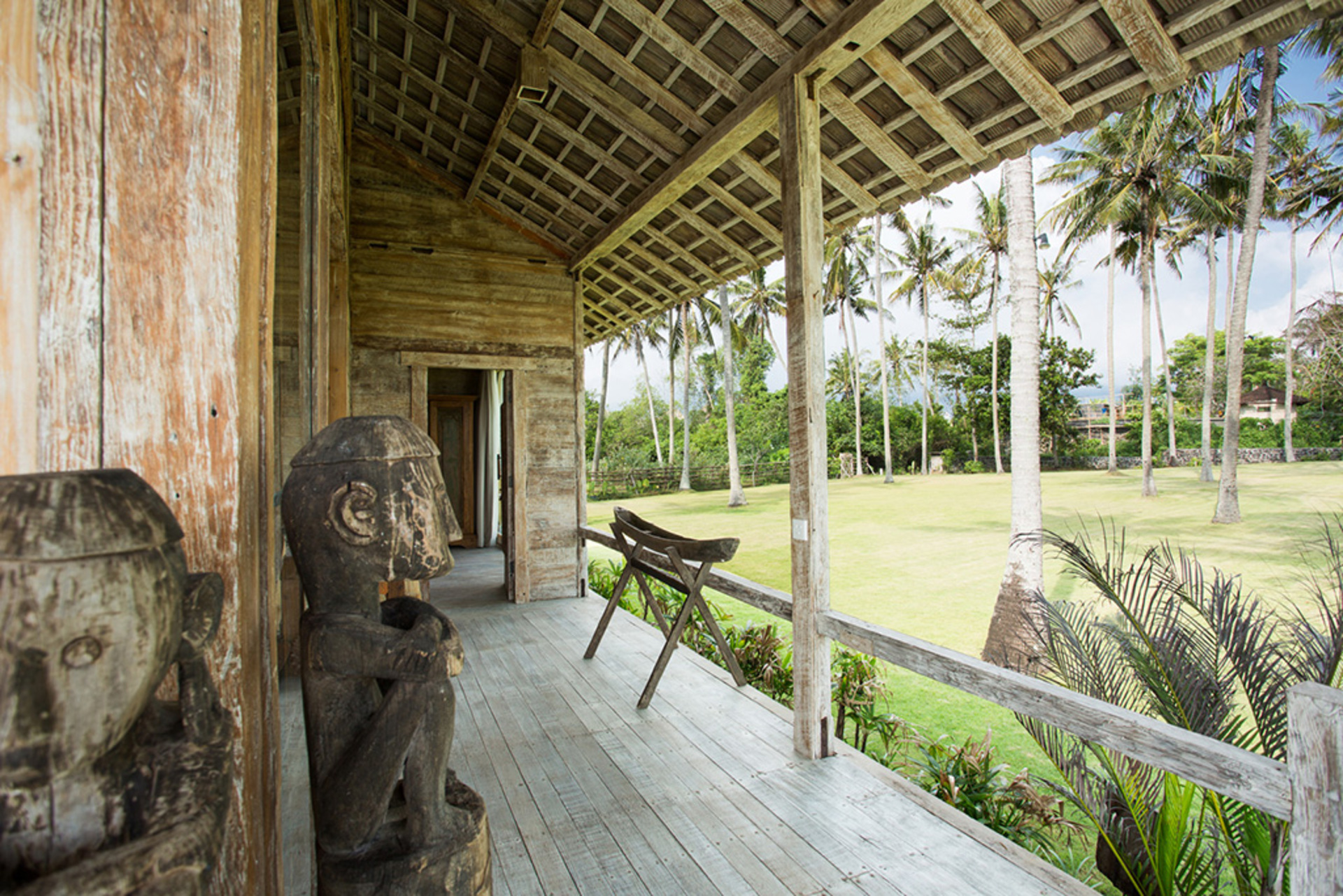 Elegant Beachfront Escape with Pool – Bali Villa 1046