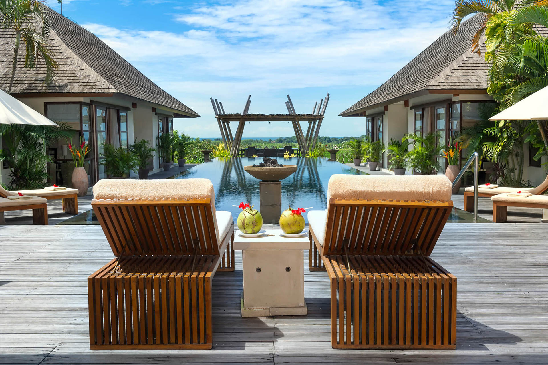 Elegance in Every Sunset – Bali Villa 1047
