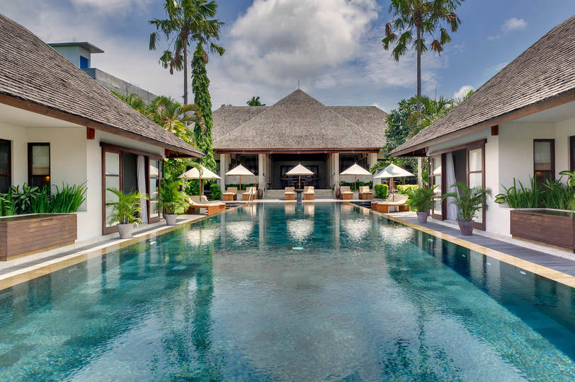 Elegance in Every Sunset – Bali Villa 1047