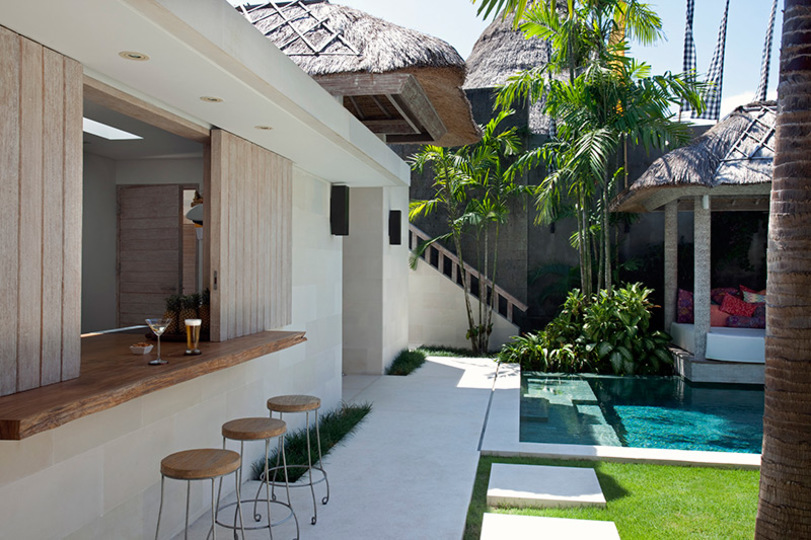 Serenity by the Shoreline – Bali Villa 1048
