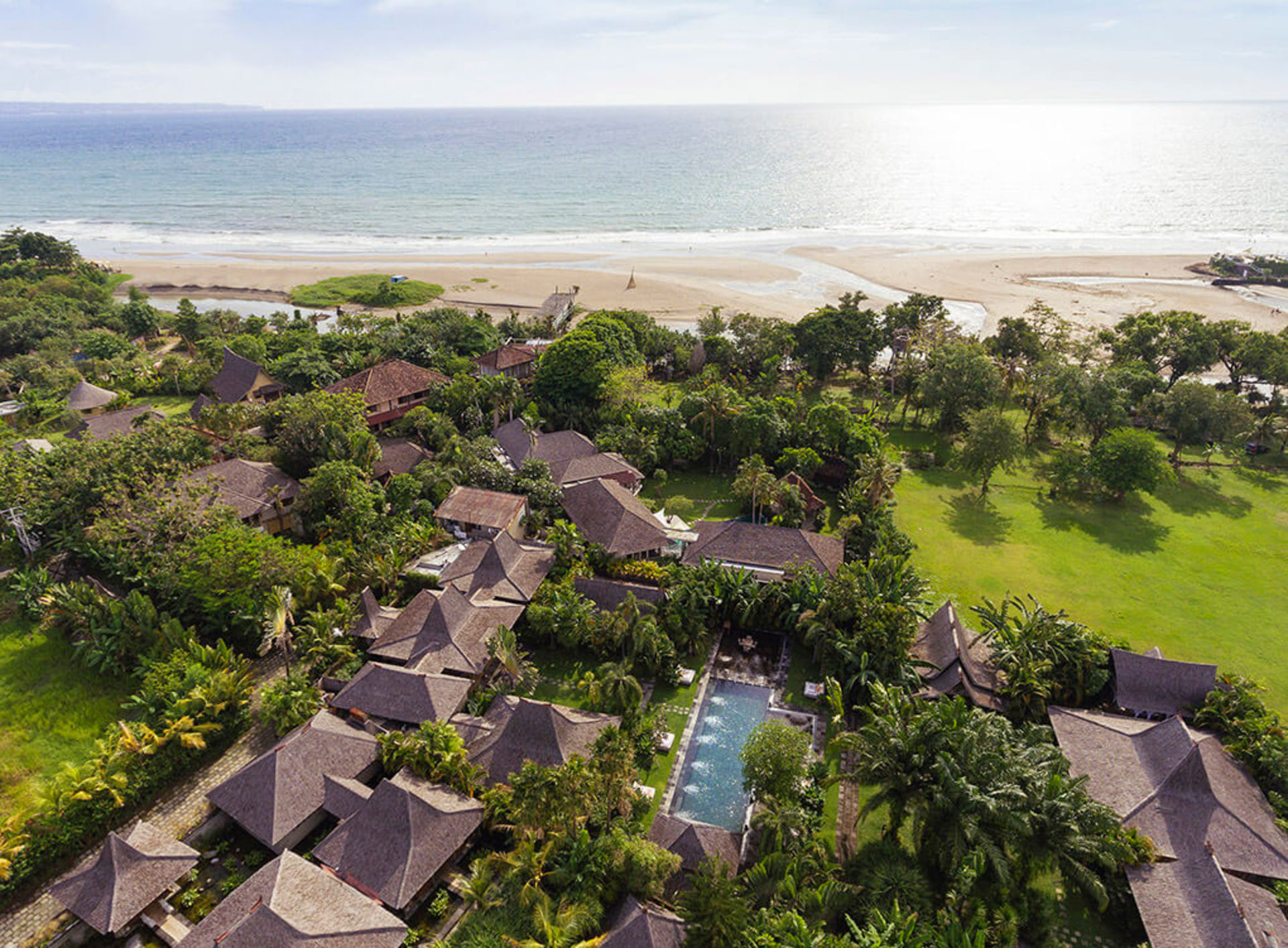 Seaside Luxury with Cultural Charm – Bali Villa 1054