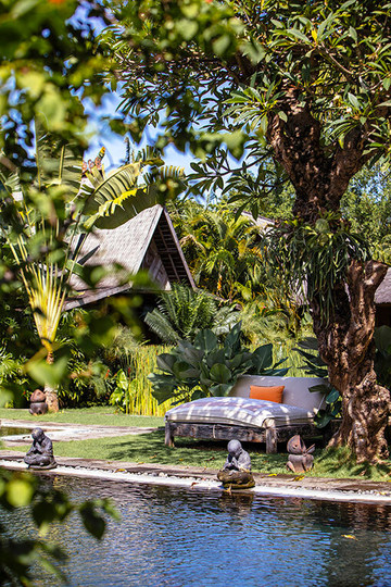 Seaside Luxury with Cultural Charm – Bali Villa 1054