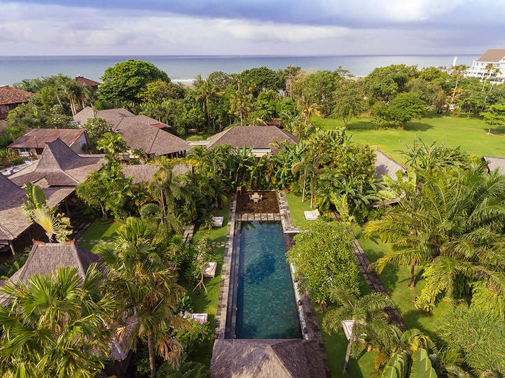 Seaside Luxury with Cultural Charm – Bali Villa 1054