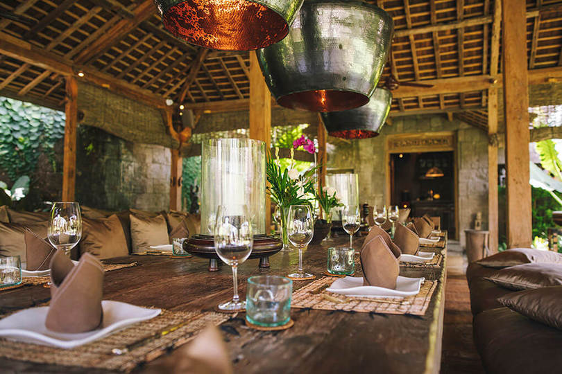 Seaside Luxury with Cultural Charm – Bali Villa 1054