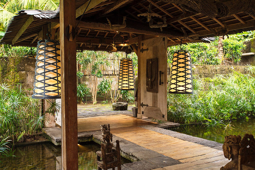 Seaside Luxury with Cultural Charm – Bali Villa 1054