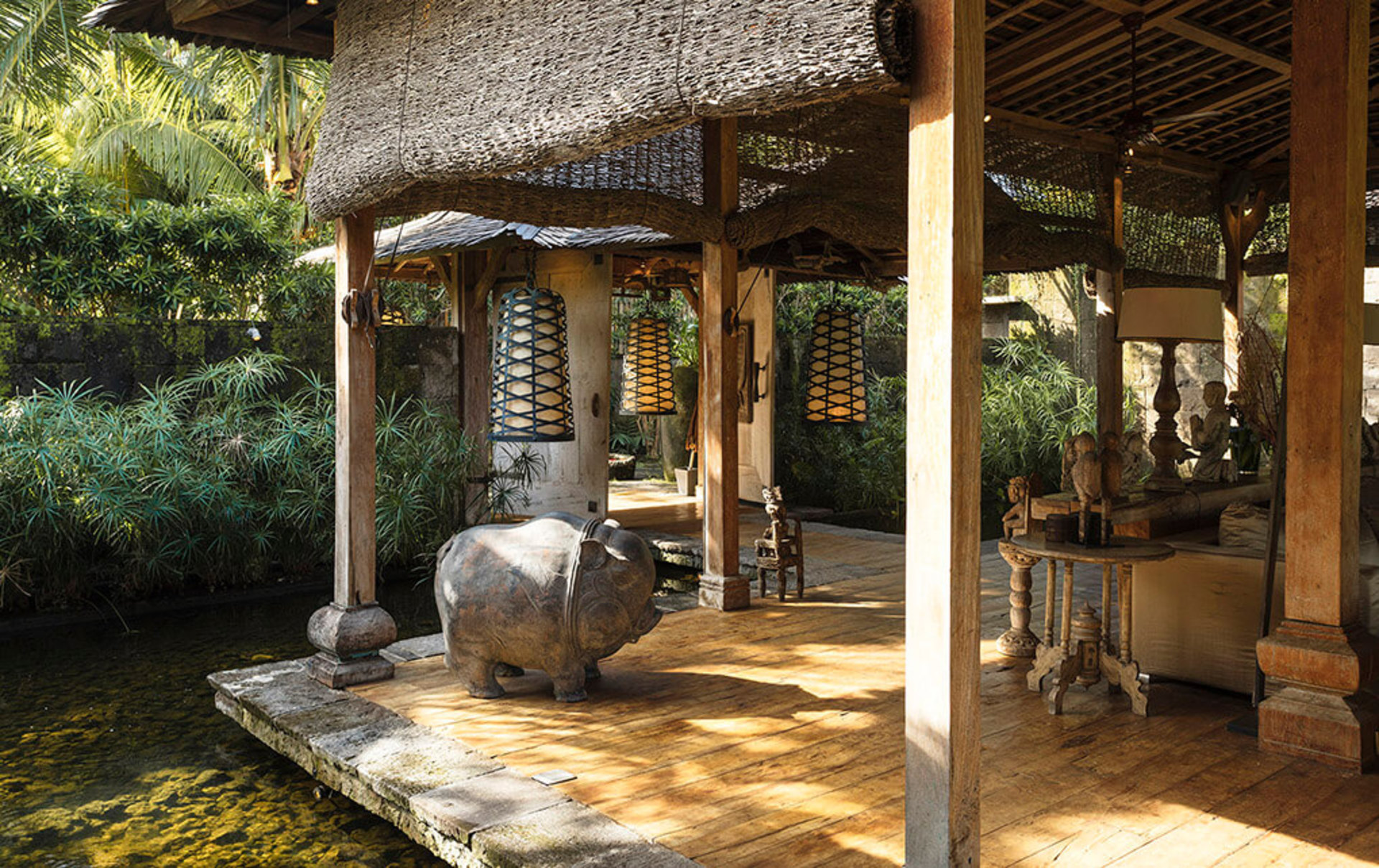 Seaside Luxury with Cultural Charm – Bali Villa 1054