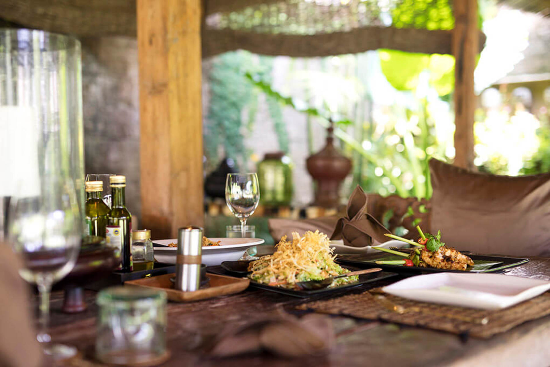 Seaside Luxury with Cultural Charm – Bali Villa 1054