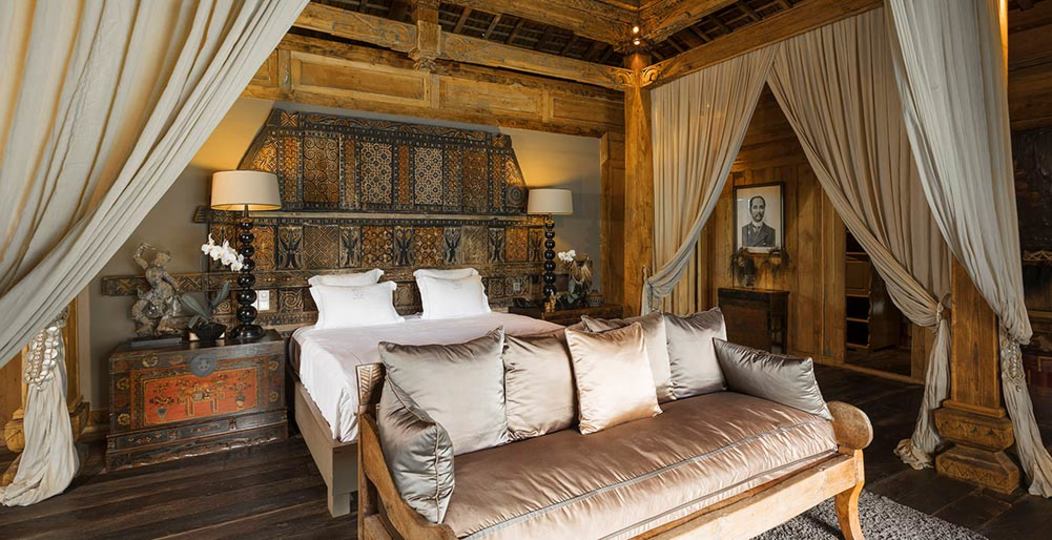Seaside Luxury with Cultural Charm – Bali Villa 1054
