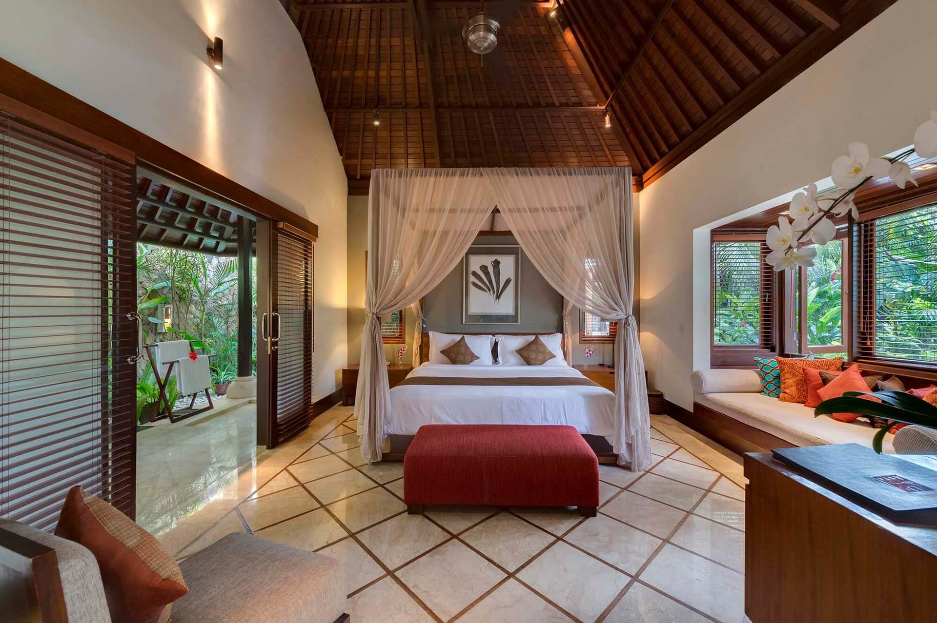 Luxury Tropical Villa with Private Pool, Bali Villa 1057