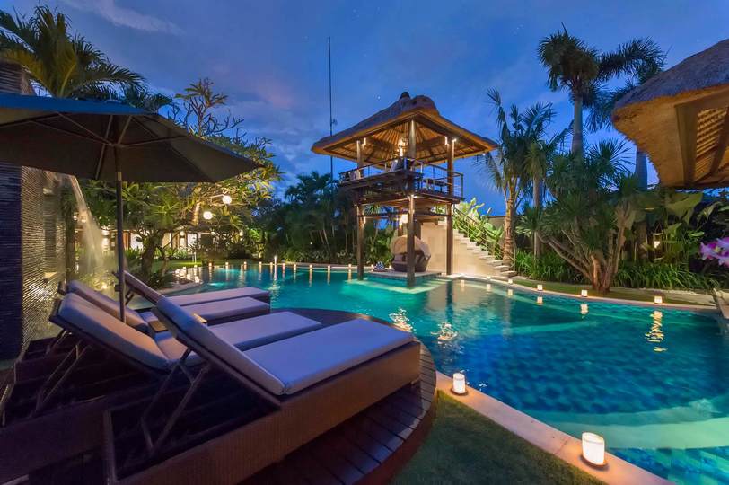 Luxury Tropical Villa with Private Pool, Bali Villa 1057