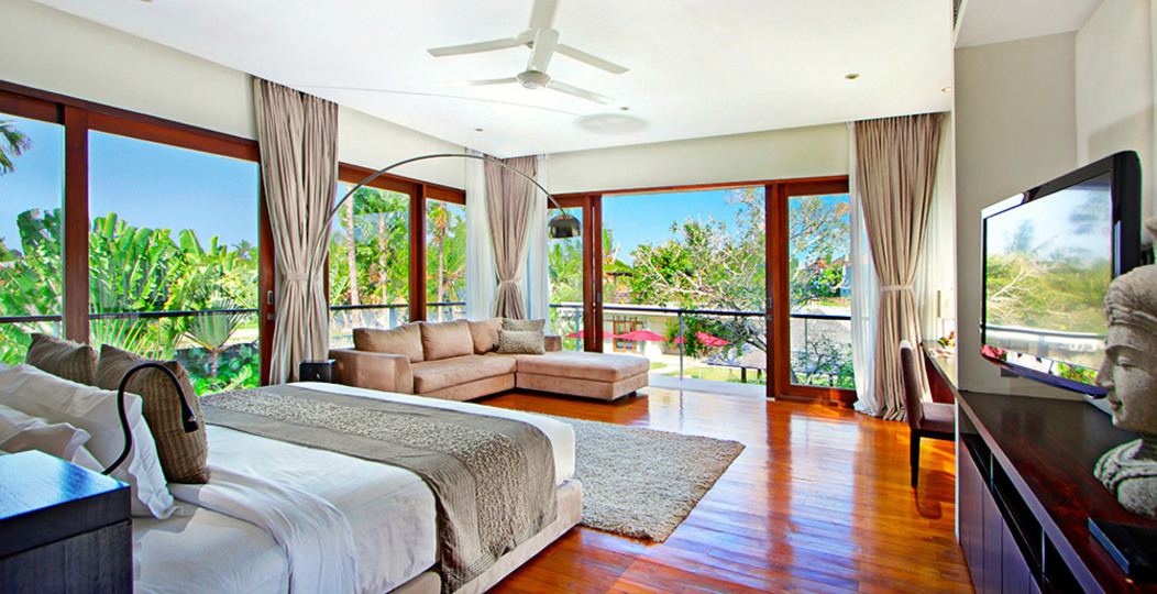 Exclusive Luxury Villa with Pool & Entertainment – Bali Villa 1059