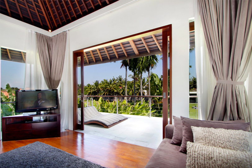 Exclusive Luxury Villa with Pool & Entertainment – Bali Villa 1059