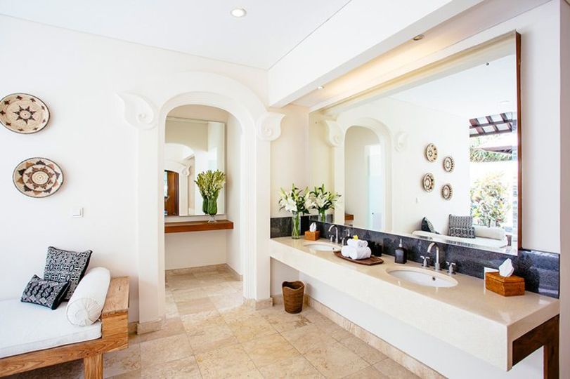 Elegant Tropical Escape –  Bali Villa 1063